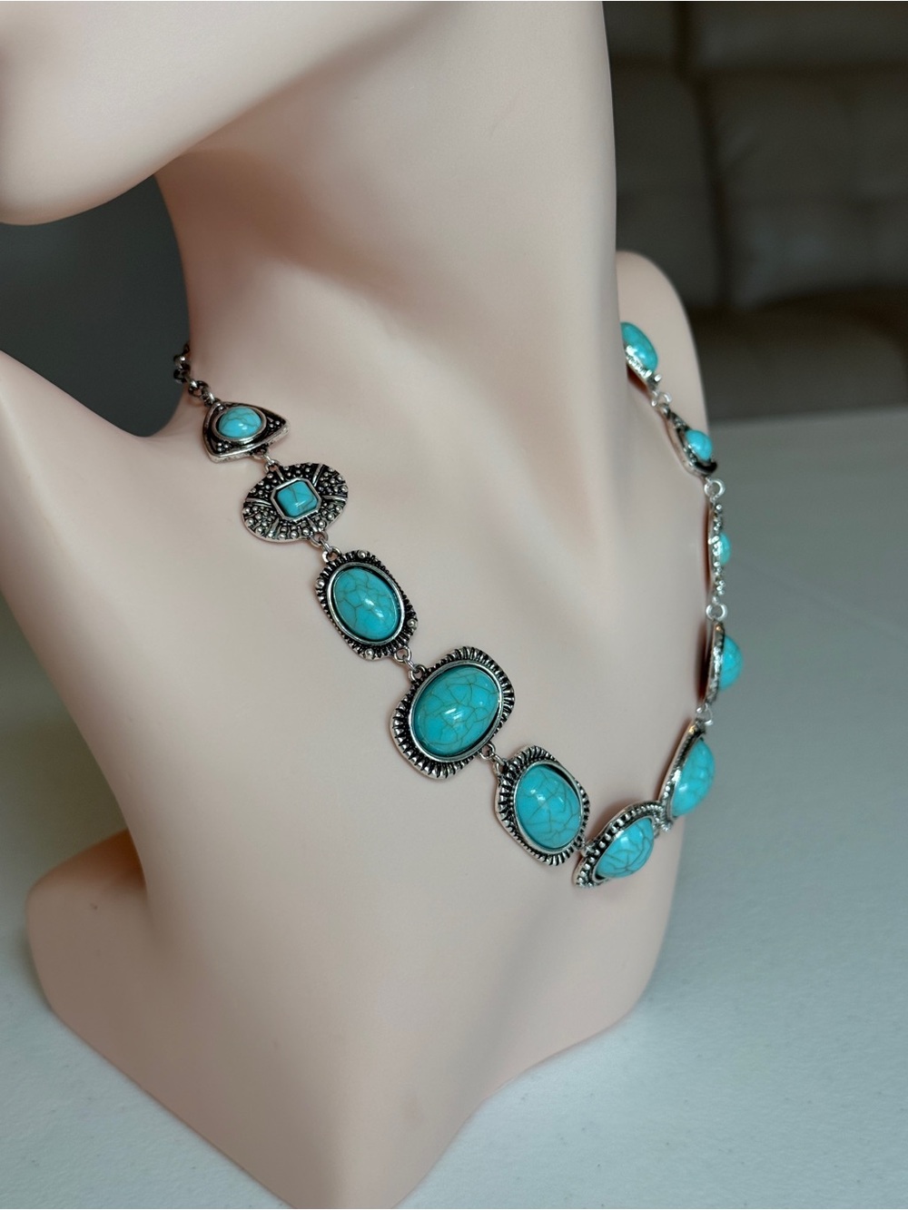 Western Turquoise Stone Silver Necklace - Picture 6 of 11